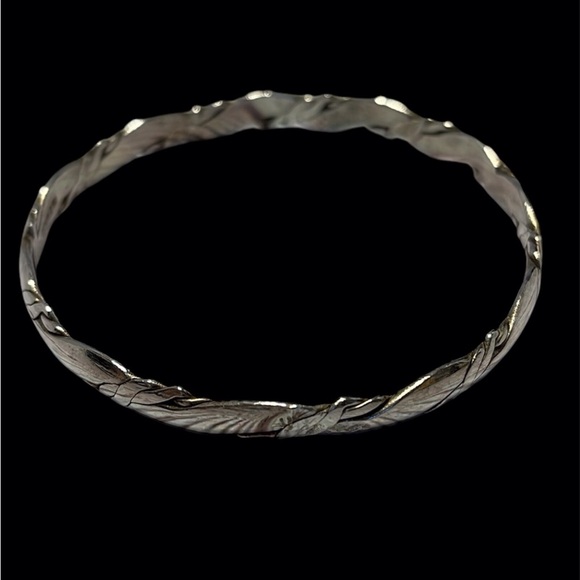 Sterling Silver Bangle Bracelet marked Mexico. - Picture 2 of 3